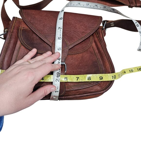 Komal Passion Brown Leather Crossbody Saddle Bag Buckle Closure Adjustable Strap - Picture 8 of 12